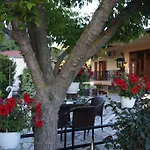 Papastathis بيت ضيافة