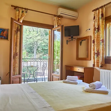 파파스타티스 4*