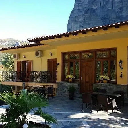 Papastathis Guest house 4*