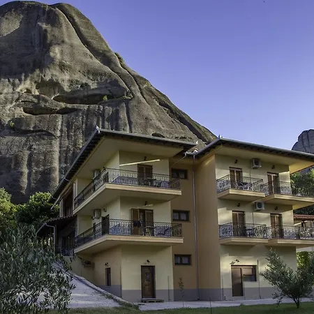 Papastathis Guest house 3*