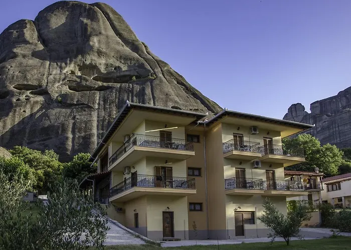 Papastathis בית הארחה 4*