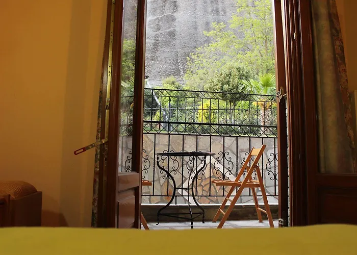 Papastathis בית הארחה